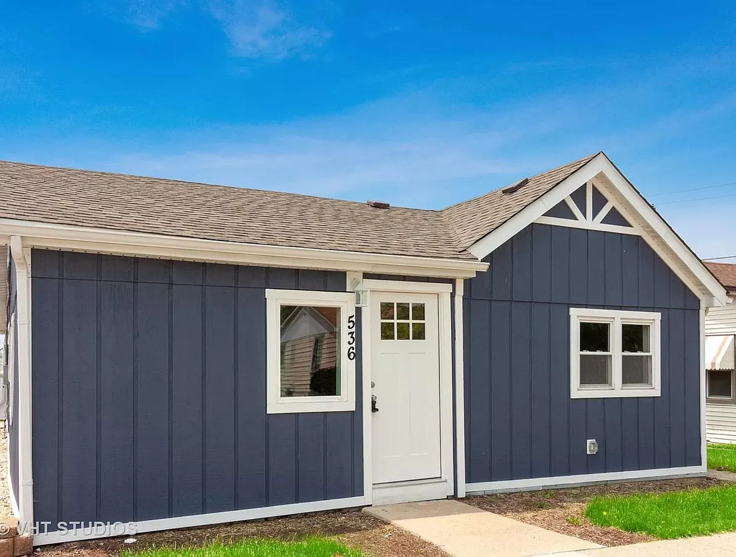 536 Ledochowski St — Photo 1