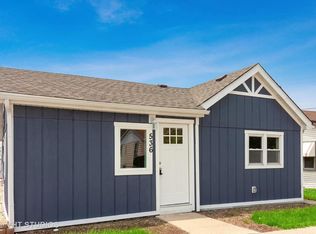 536 Ledochowski St, Lemont, IL 60439