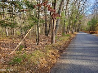 Parkers Glen & Pond Rd, Shohola, PA 18458