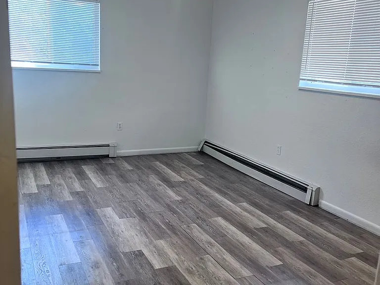 920 James Court — Photo 10
