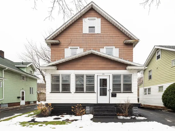 376 Merchants Rd, Rochester, NY 14609
