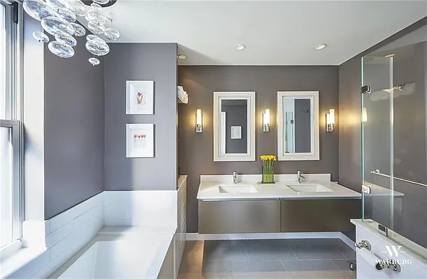 Sold by Warburg | media 5