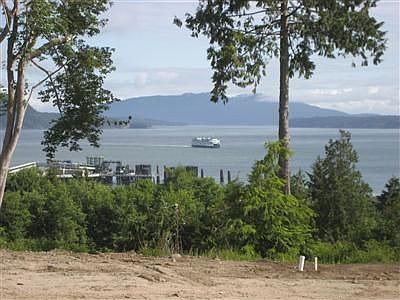Overlooking the ferries, spectacular views!
