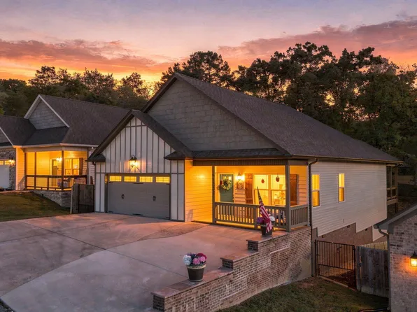 1337 Hixson Ave, Hixson, TN 37343