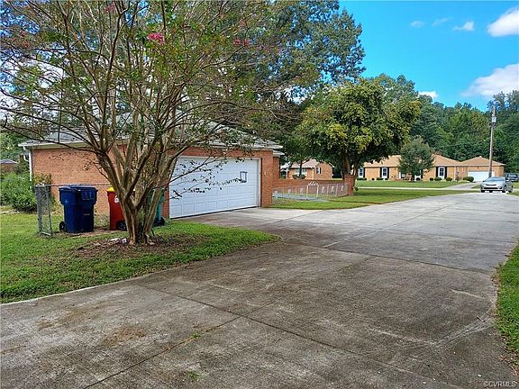 5th image of 1840 Walker Ave