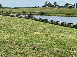 Glenn Rd, Paris, KY 40361