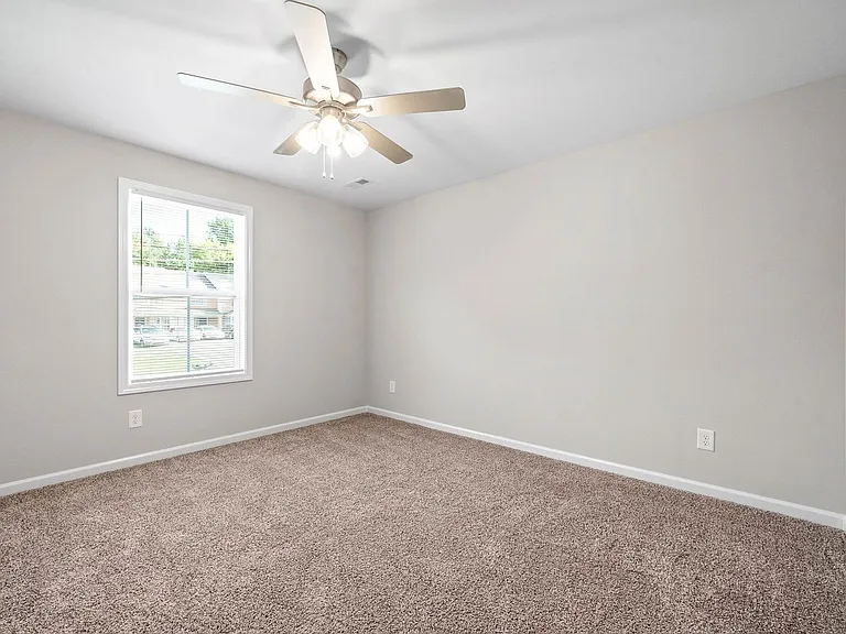 945 Cumberland Dr — Photo 16
