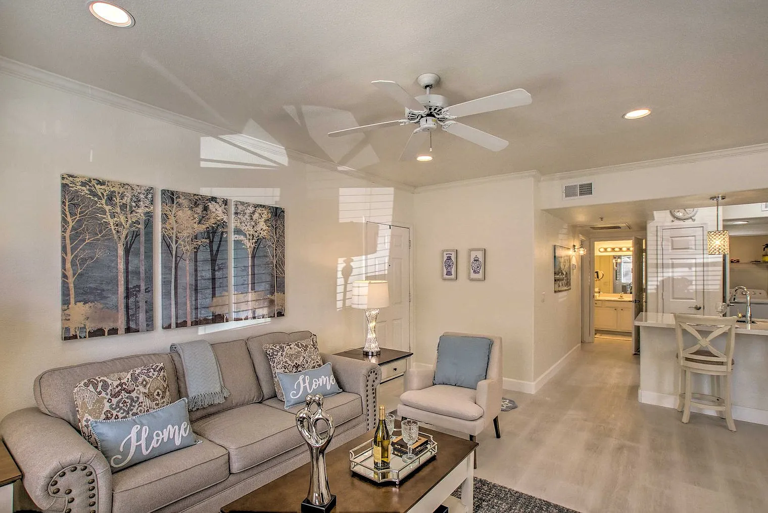 2 bed, 2.0 bath, 1194 sqft, $3,628 — Photo 4