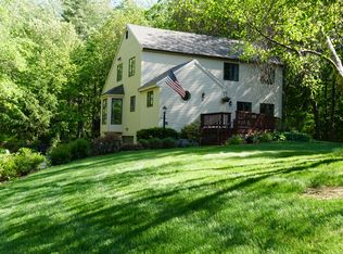 30 Crestview Ter, Stratham, NH 03885