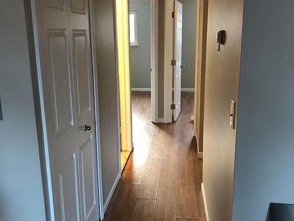 3rd image of 538 Greenlawn Ave