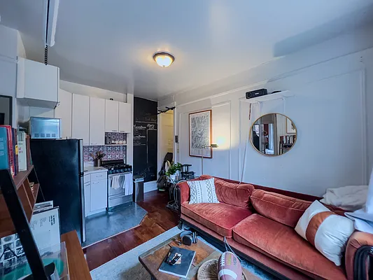 Rented by Denise Rosenblum, LREB | media 10