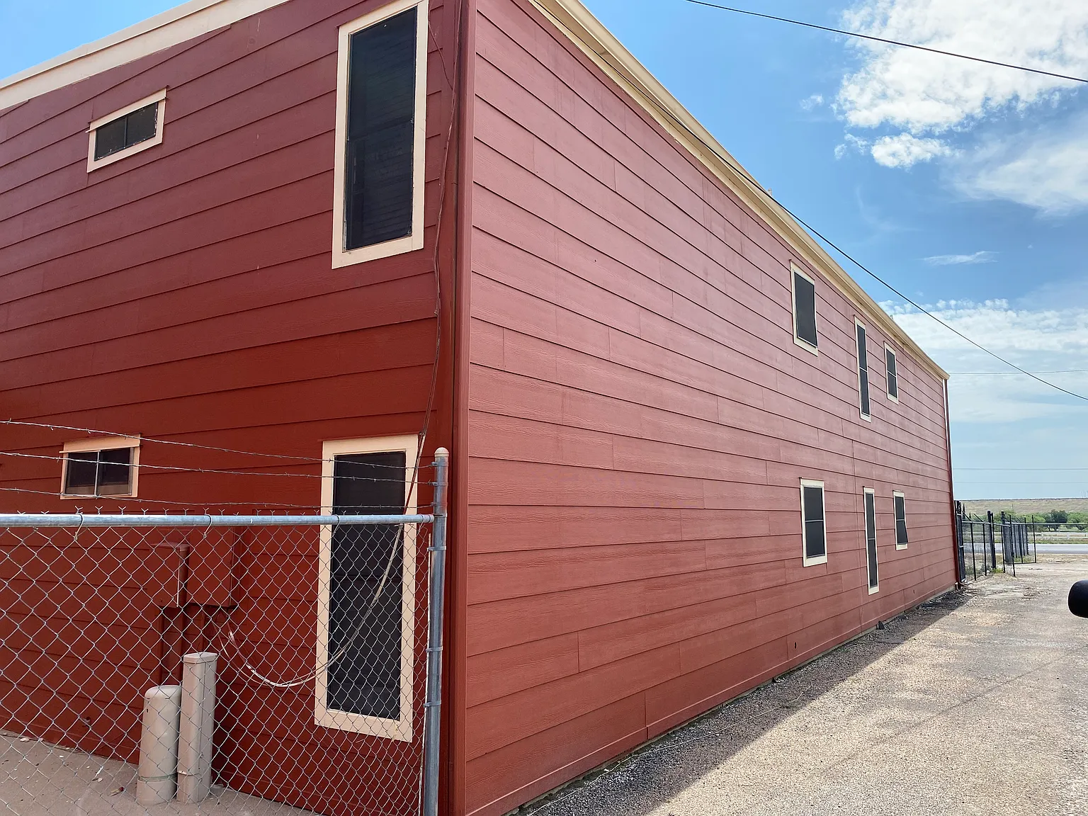 Sandpiper Apartments & Storage — Photo 4