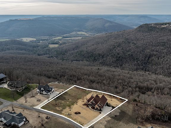 3rd image of 985 Sunset Cir