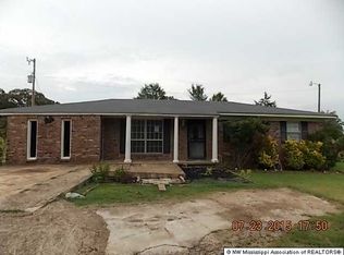 6460 Center Hill Rd, Olive Branch, MS 38654