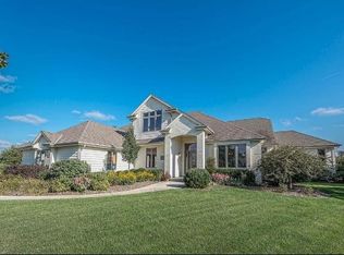 W289N3648 Huntsman Ct, Pewaukee, WI 53072