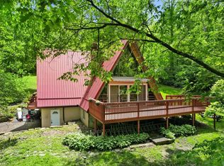 798 Cross Creek Rd, Burgettstown, PA 15021