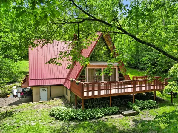 798 Cross Creek Rd, Burgettstown, PA 15021