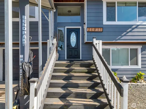 21011 54th Ave W, Lynnwood, WA 98036