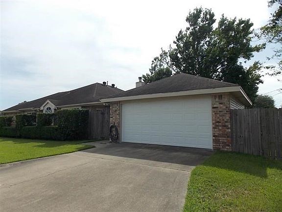 3rd image of 5410 Greenbriar Ln