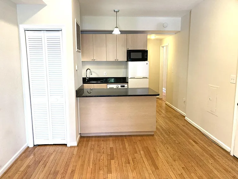 48 Florida Ave NW #2 — Photo 6