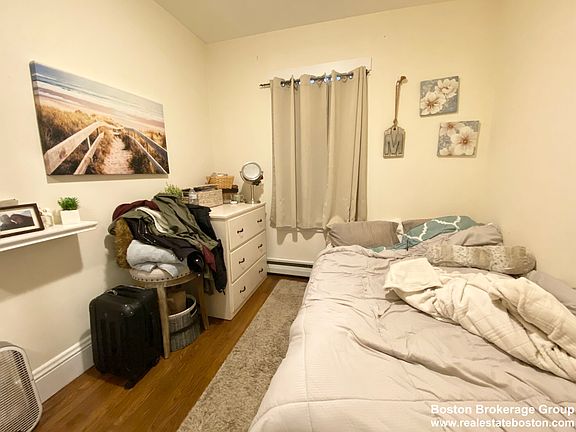 2nd image of 106 Buttonwood St APT 2