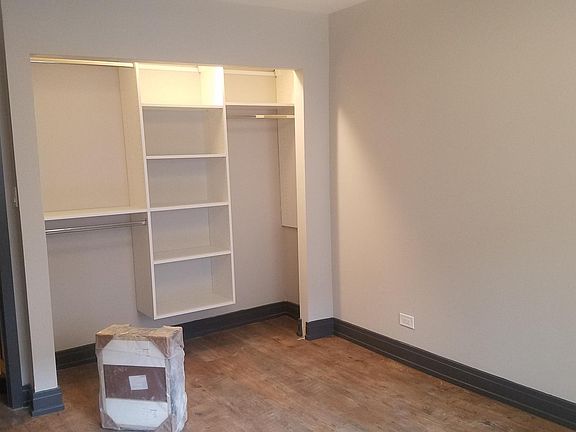 3rd image of 532 W Wrightwood Ave #5E