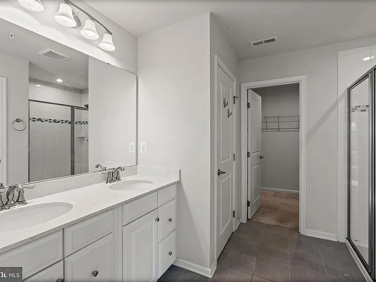 311 Sunrise Ct — Photo 50