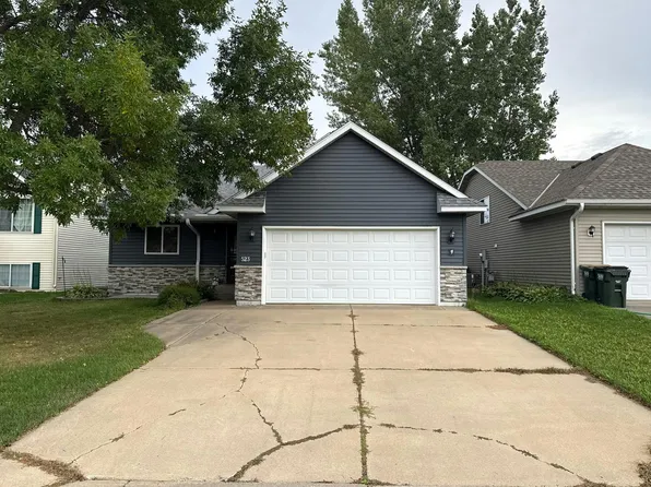 523 7th St S, Sartell, MN 56377