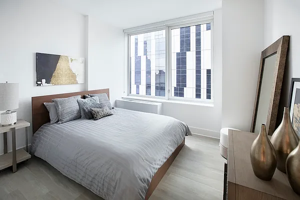 Rented by Red Apple Group | media 6