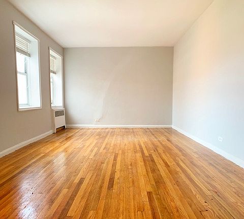 2nd image of 2650 Ocean Ave #6