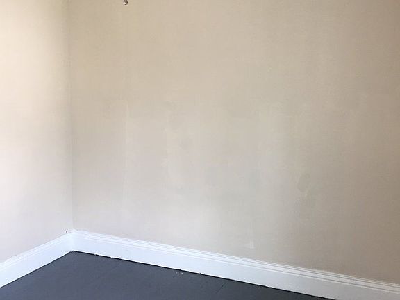 4th image of 6 Winter St #1
