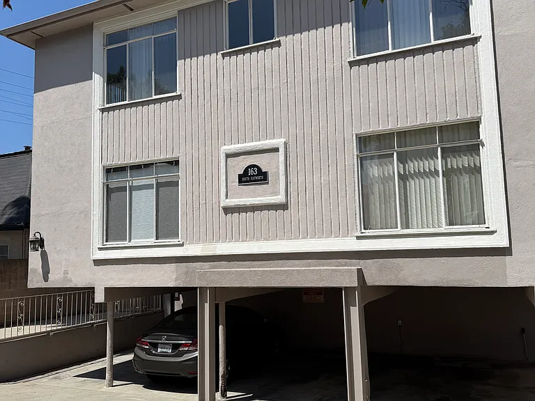 163 S Hayworth Ave #3 — Photo 1