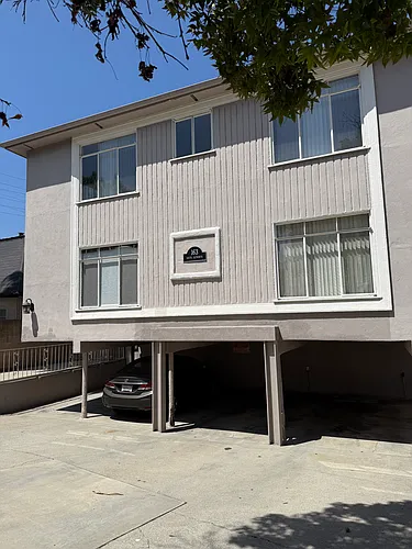 163 S Hayworth Ave #3 Photo 1 163 S Hayworth Ave #3 Photo 1