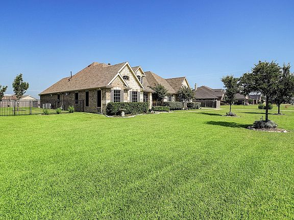 3rd image of 14603 High Meadow Ln