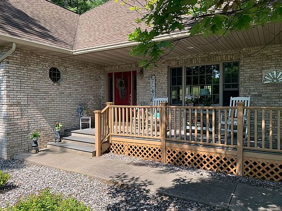 4th image of 310 Tall Pines Dr
