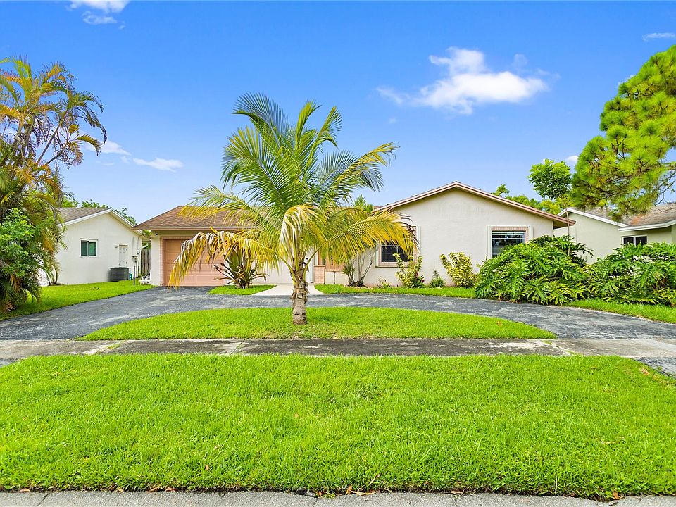 1st image of 4531 NW 84th Avenue