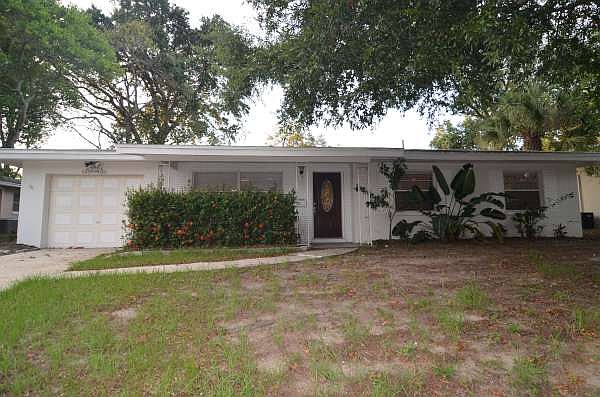1st image of 946 Grovewood Dr