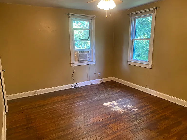 166 Courtland Pl #UP — Photo 9
