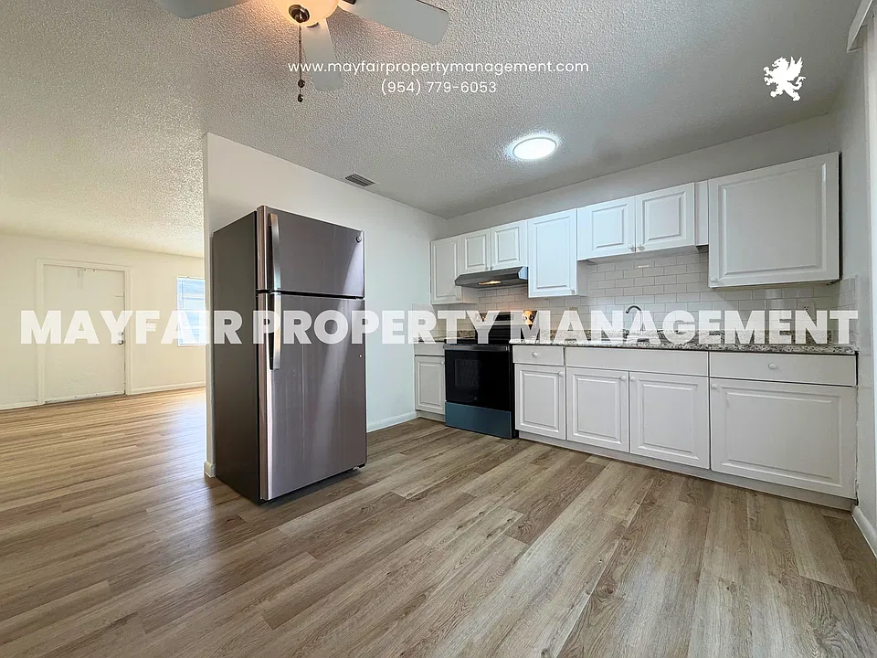 4793 S 32nd Dr #4825