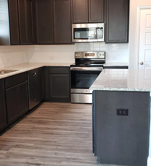 4927 Sanger Circle Dr — Photo 5