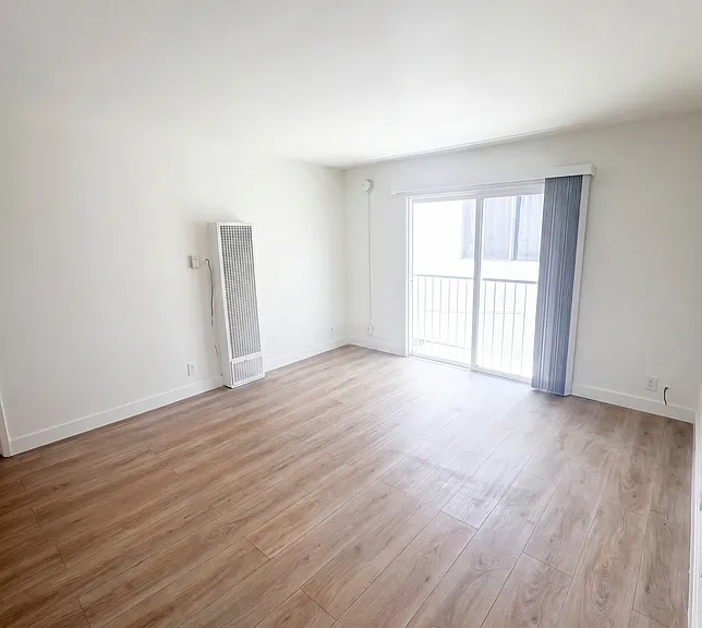 474 Sherman Ave #6 — Photo 2