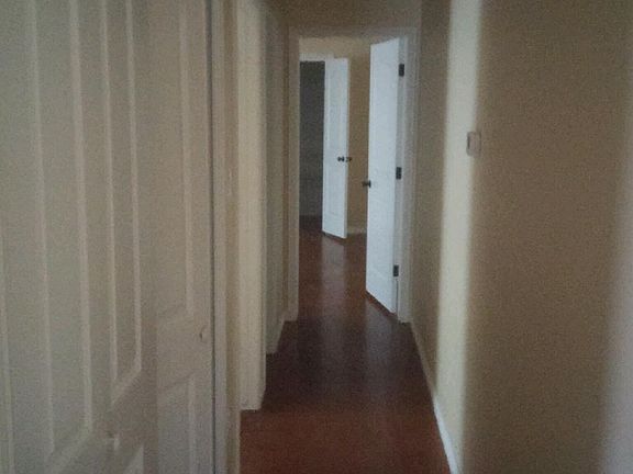 5th image of 611 Audrey St APT 1