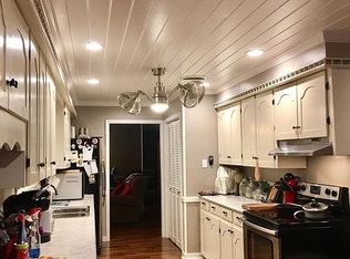 200 Live Oak Dr, Natchez, MS 39120