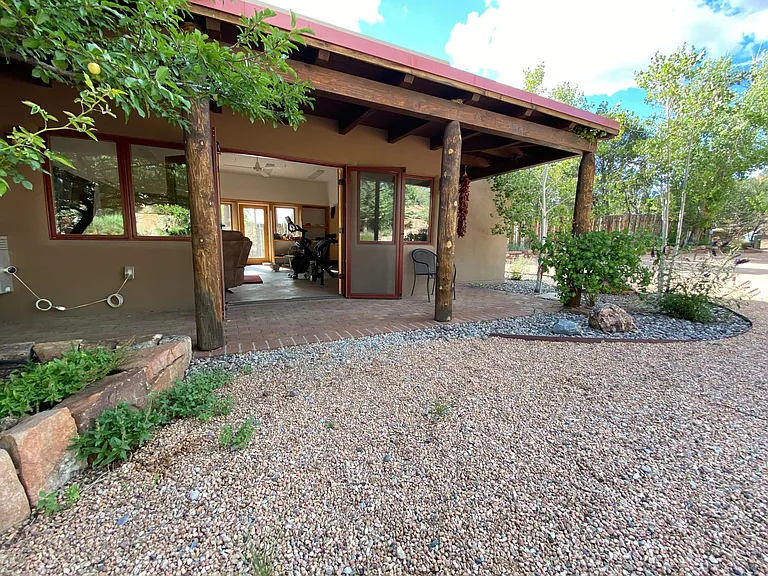 1014 Bishops Lodge Rd — Photo 15