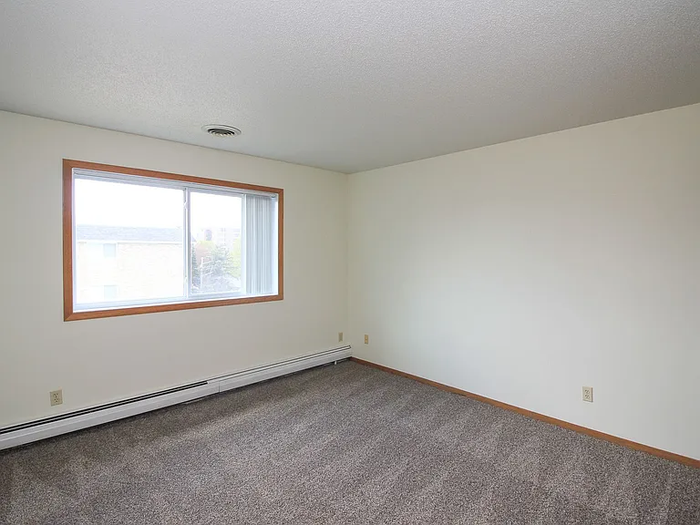 **Limited Time Special! Up to 2 Months Free Rent — Photo 9
