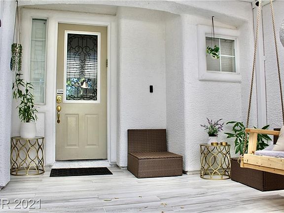4th image of 65 Alerion St