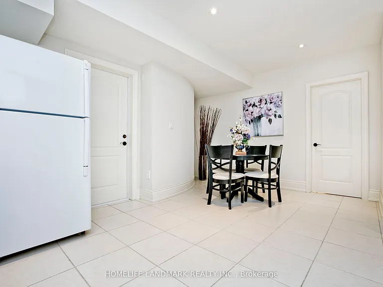 206 Kingsdale Ave — Photo 5
