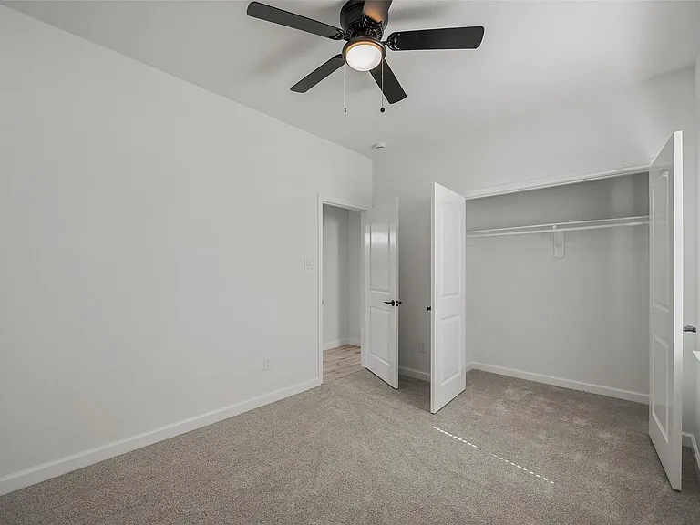1078 Saint Clair St #B — Photo 25