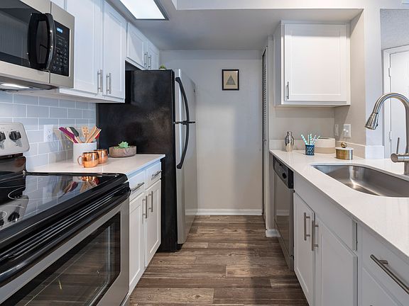 3rd image of 7502 Sun Key Blvd #1512