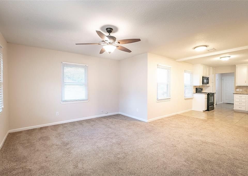 1st image of 2119 Basket St